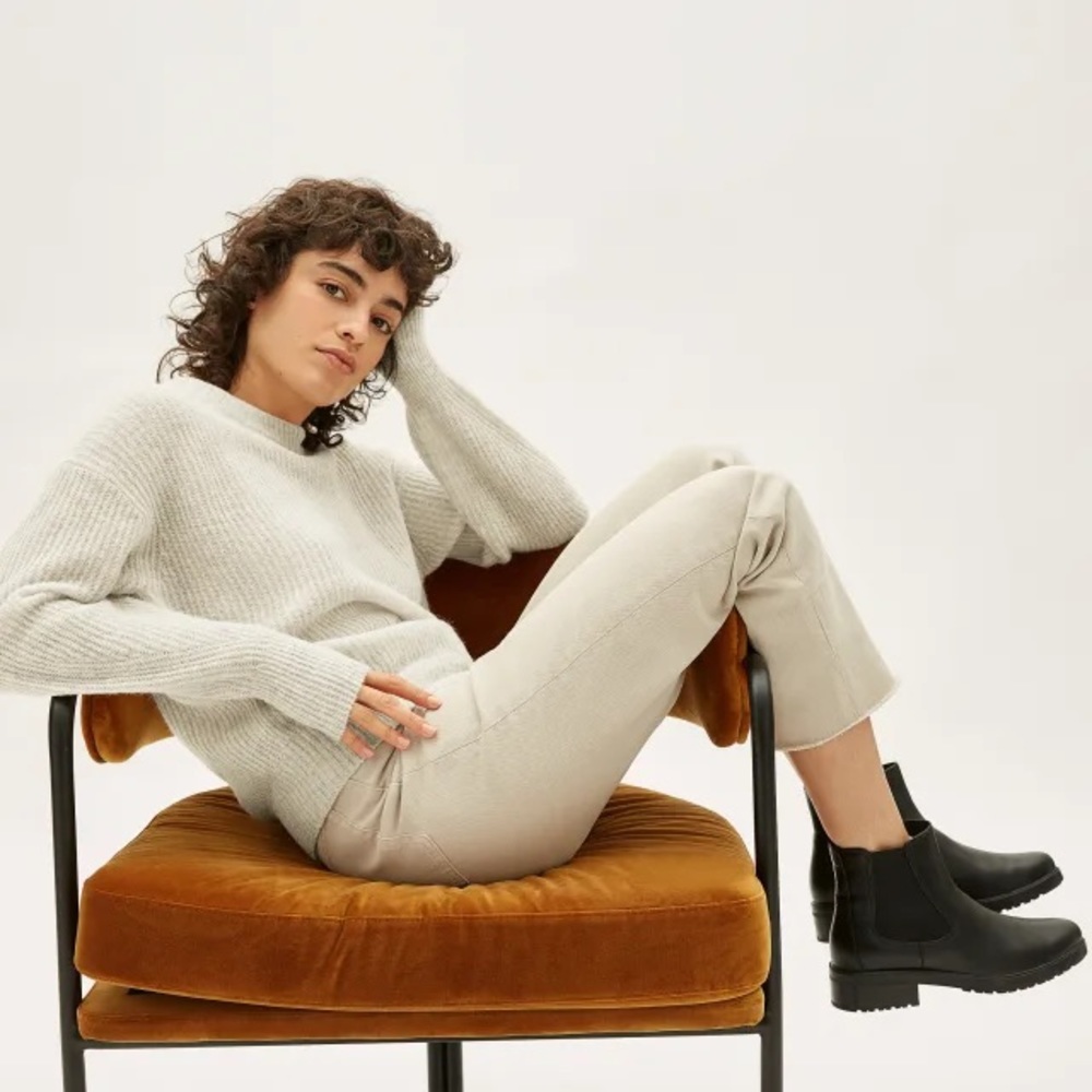 EVERLANE - The Oversized Alpaca Crew Sweater - Women’s Medium - in Almond